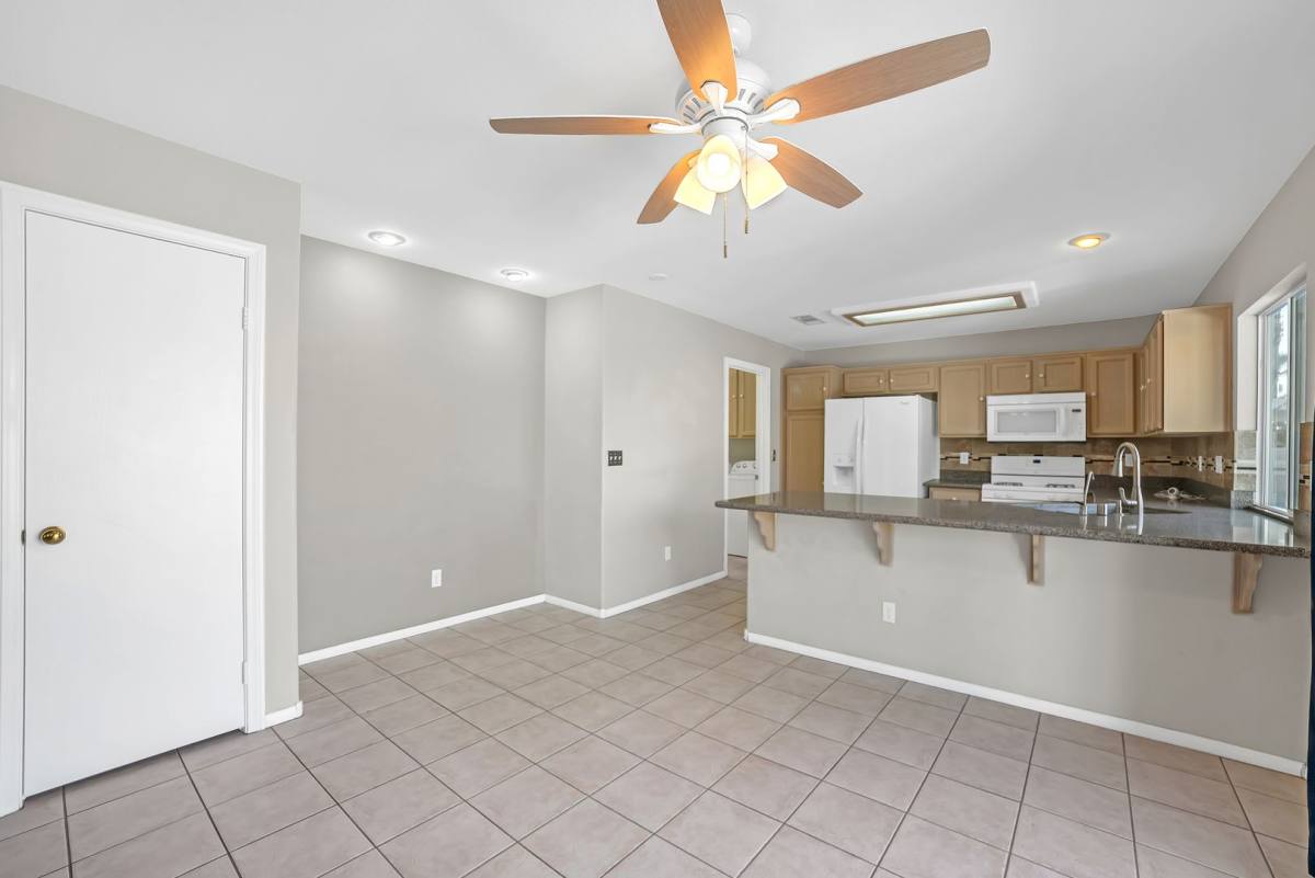 House for rent at 8133 Kentshire Dr, Las Vegas, NV 89117