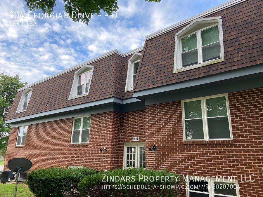 Apartment for rent at 904 Georgian Dr #D, Danville, IL 61832