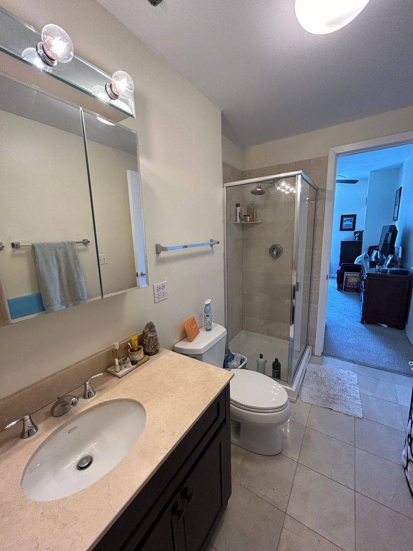 Condo for rent at 330 W Grand Ave #1701, Chicago, IL 60654