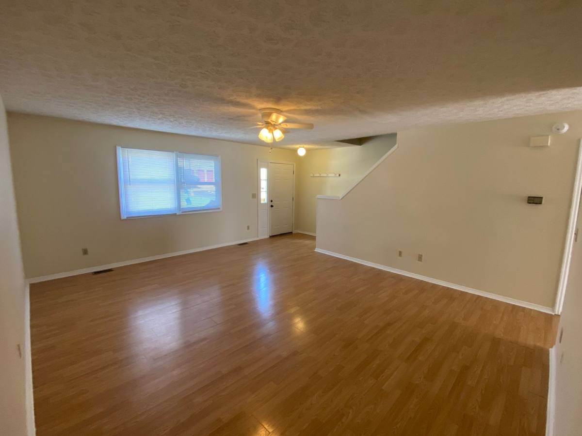 Townhouse for rent at 434 W Northlane Dr, Bloomington, IN 47404