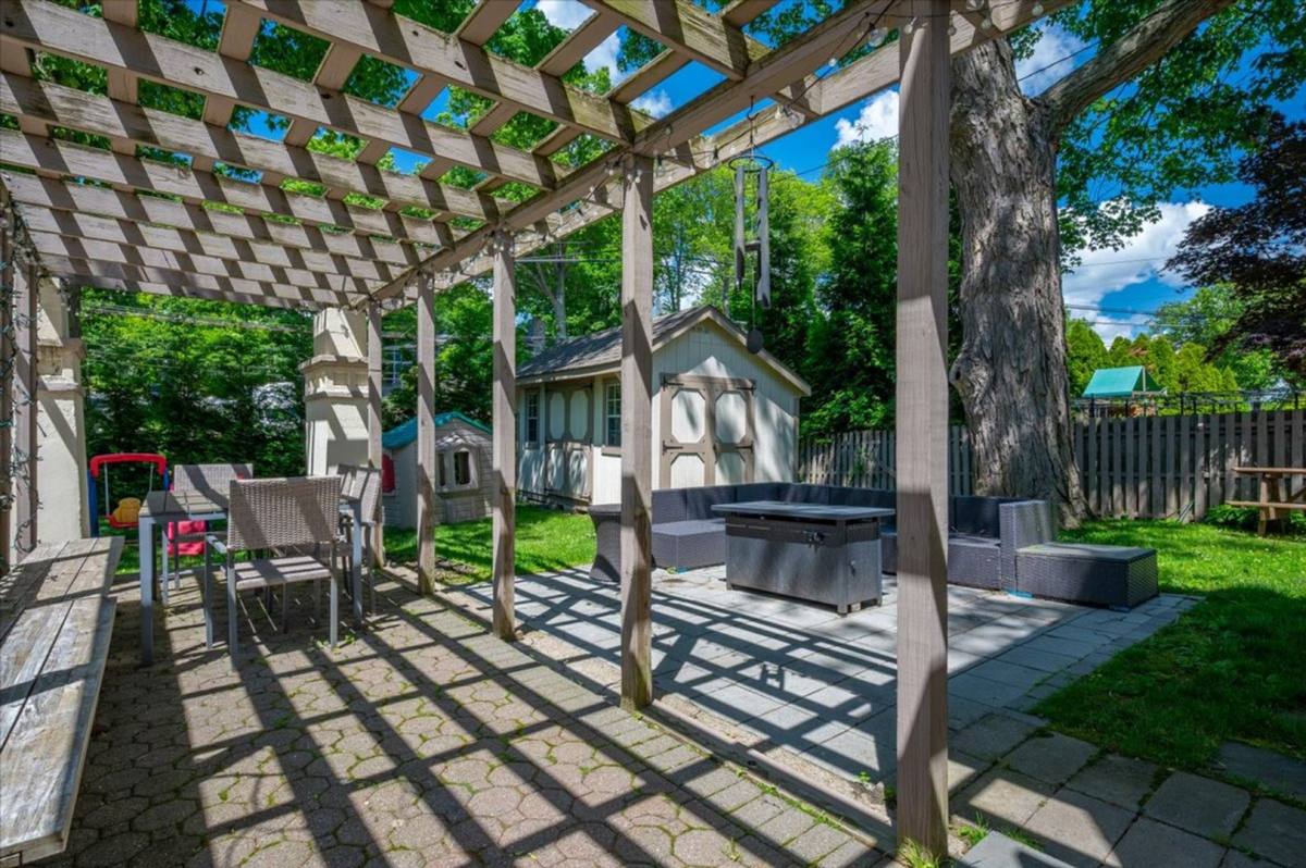 House for rent at 116 Soundview Ave, Mamaroneck, NY 10543
