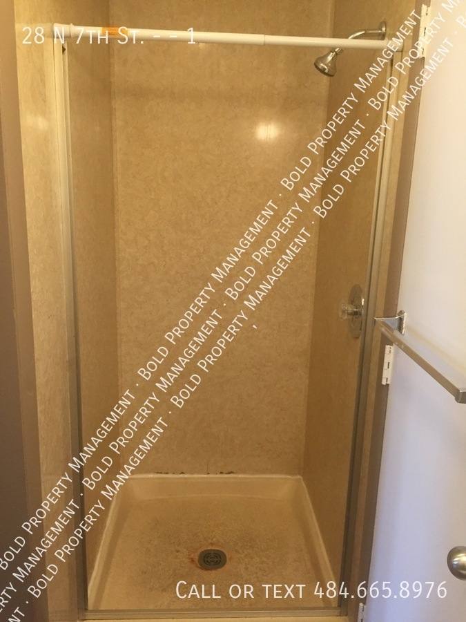 Apartment for rent at 28 N 7th St #1, Lebanon, PA 17046