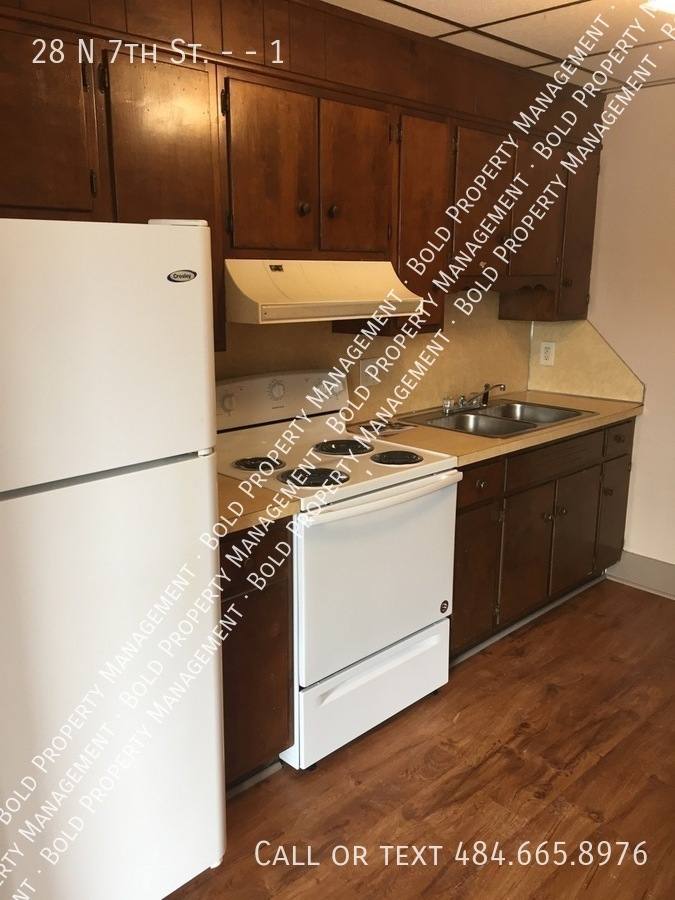 Apartment for rent at 28 N 7th St #1, Lebanon, PA 17046