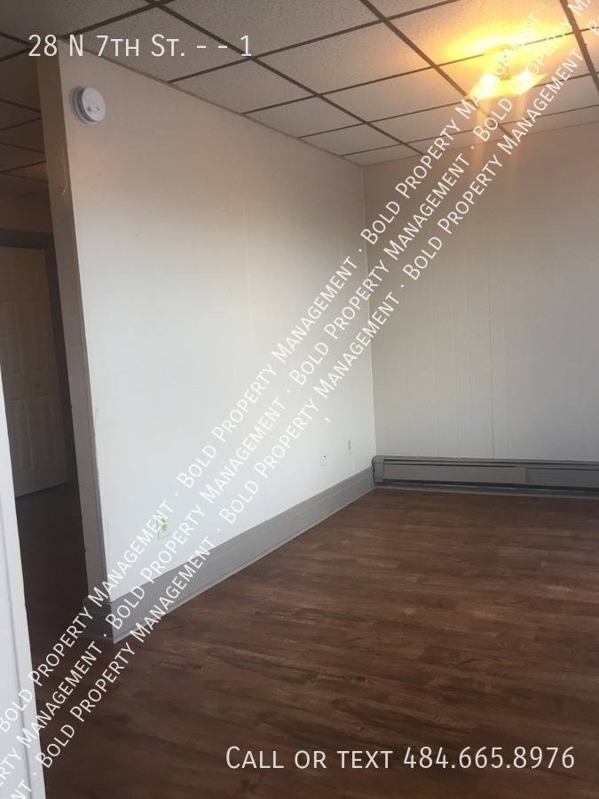 Apartment for rent at 28 N 7th St #1, Lebanon, PA 17046
