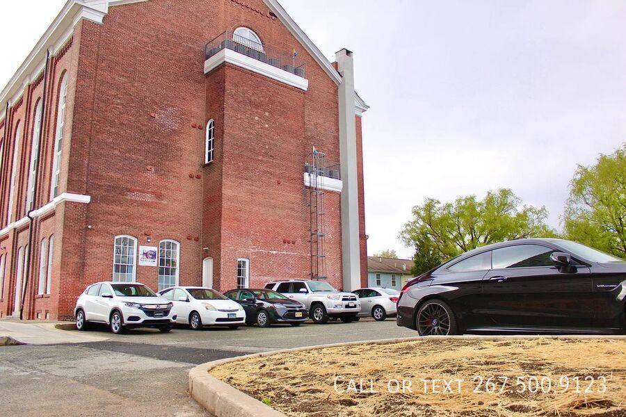 Apartment for rent at 1001 S 4th St #19, Philadelphia, PA 19147