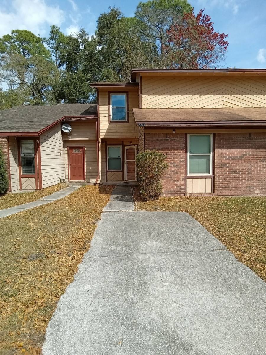 Townhouse for rent at 4775 Barnes Rd, Jacksonville, FL 32207