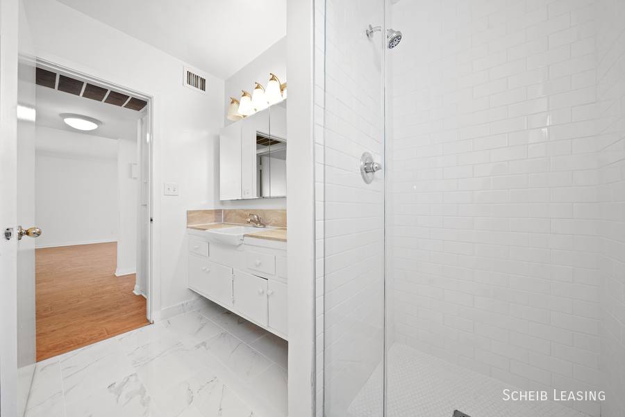 Apartment for rent at 221 S Reeves Dr #204, Beverly Hills, CA 90212