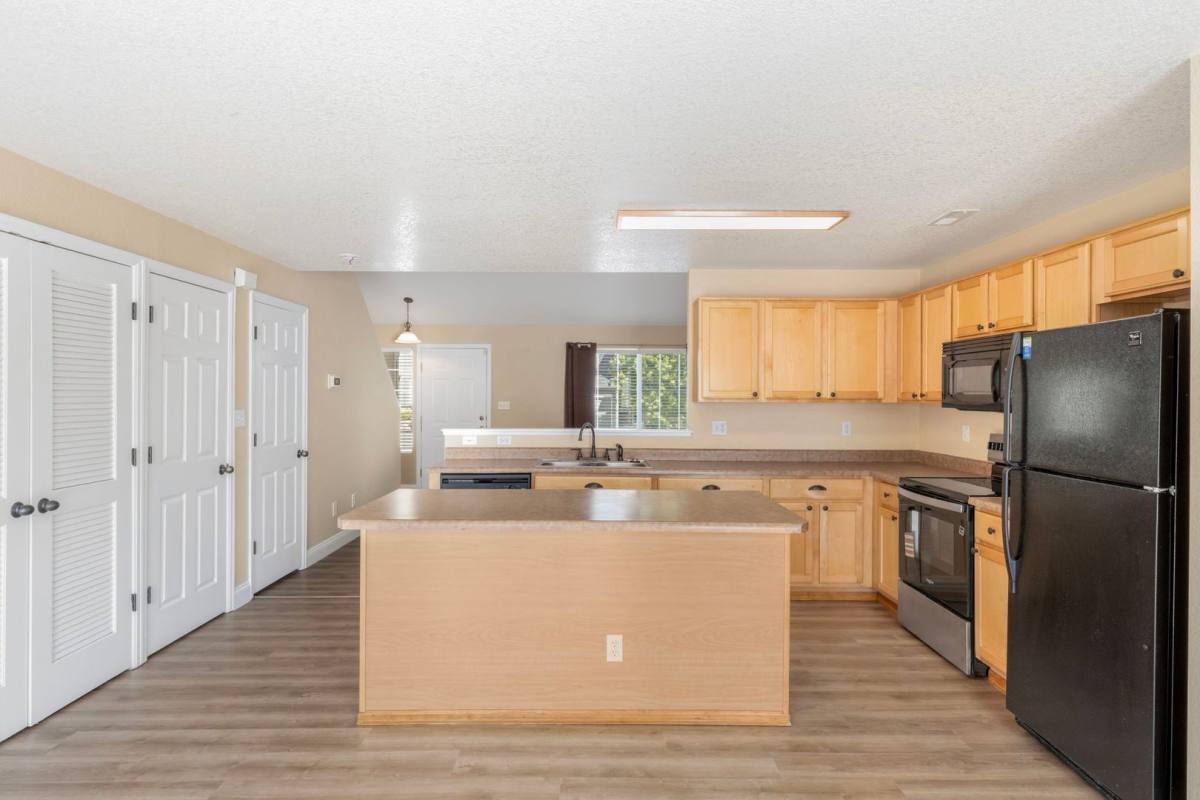 House for rent at 6276 Riverdale Dr, Colorado Springs, CO 80923