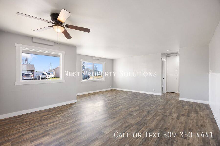 Apartment for rent at 1314 1316 Pershing Rd, Moses Lake, WA 98837