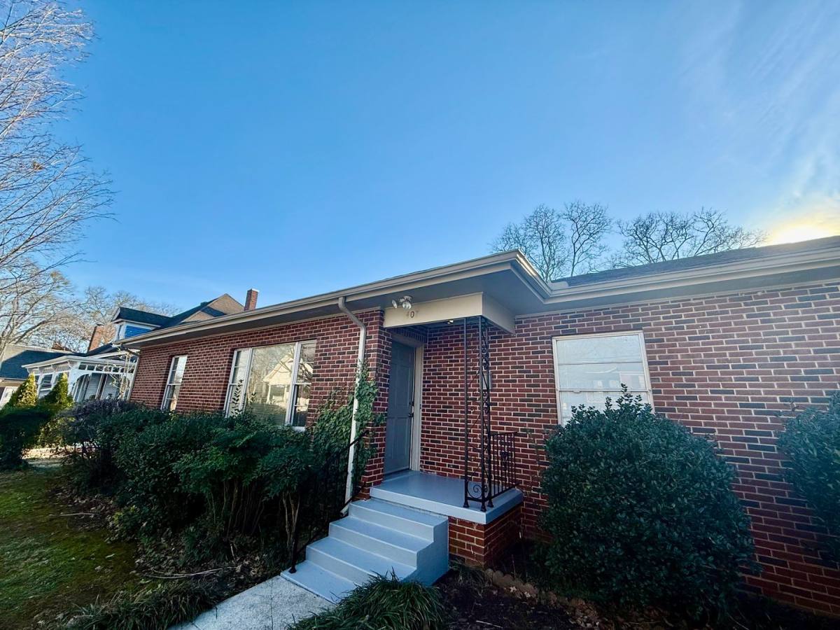 Apartment for rent at 514 Ferry St NE, Decatur, AL 35601