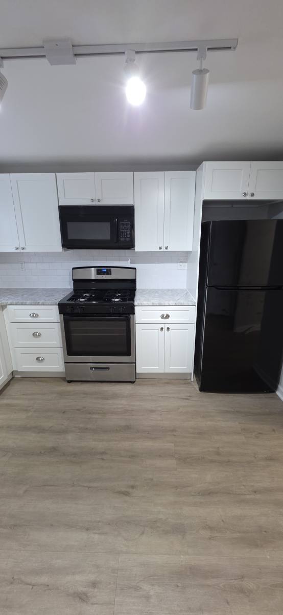 Townhouse for rent at 111 N Janney St, Baltimore, MD 21224