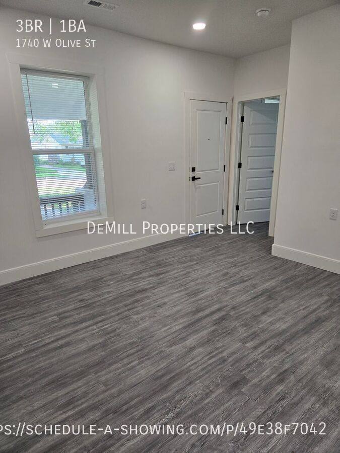 House for rent at 1740 W Olive St, Springfield, MO 65802