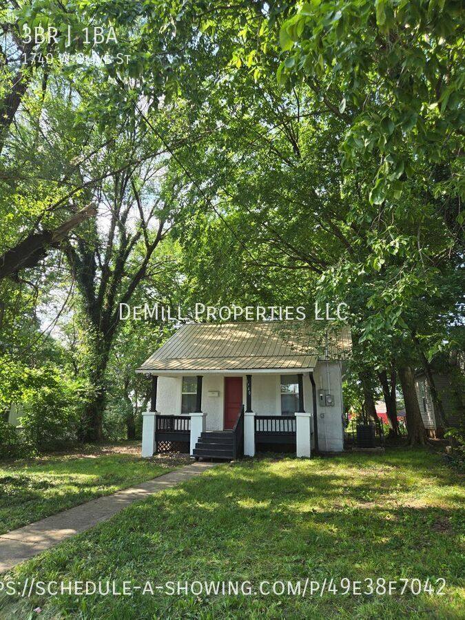 House for rent at 1740 W Olive St, Springfield, MO 65802