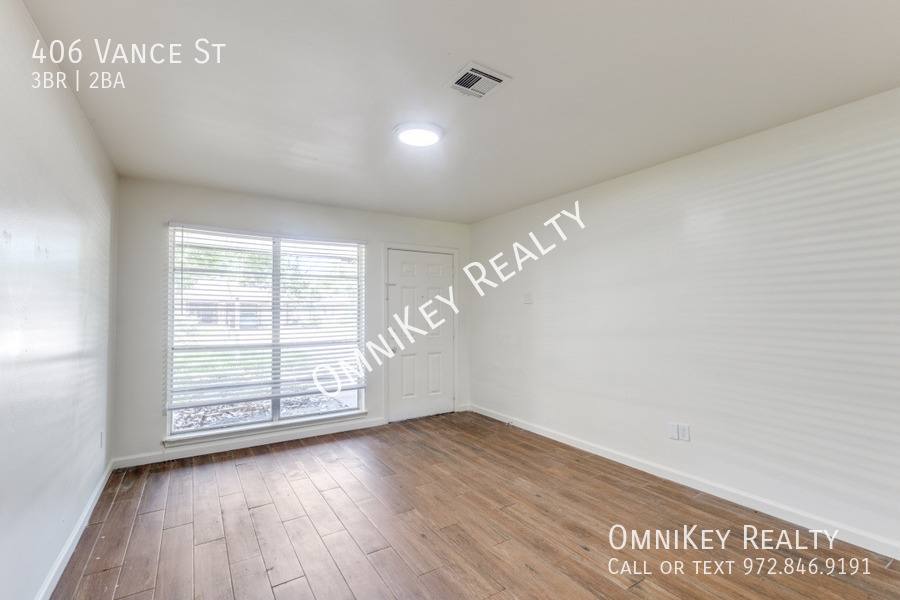 House for rent at 406 Vance St, League City, TX 77573