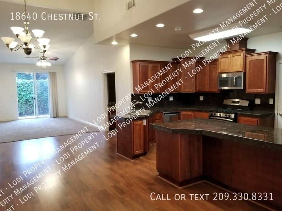 Apartment for rent at 18640 Chestnut St, Woodbridge, CA 95258