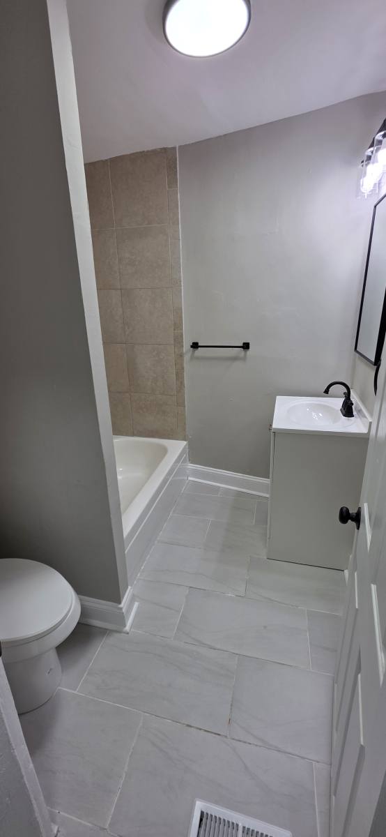 Townhouse for rent at 1946 Harlem Ave, Baltimore, MD 21217