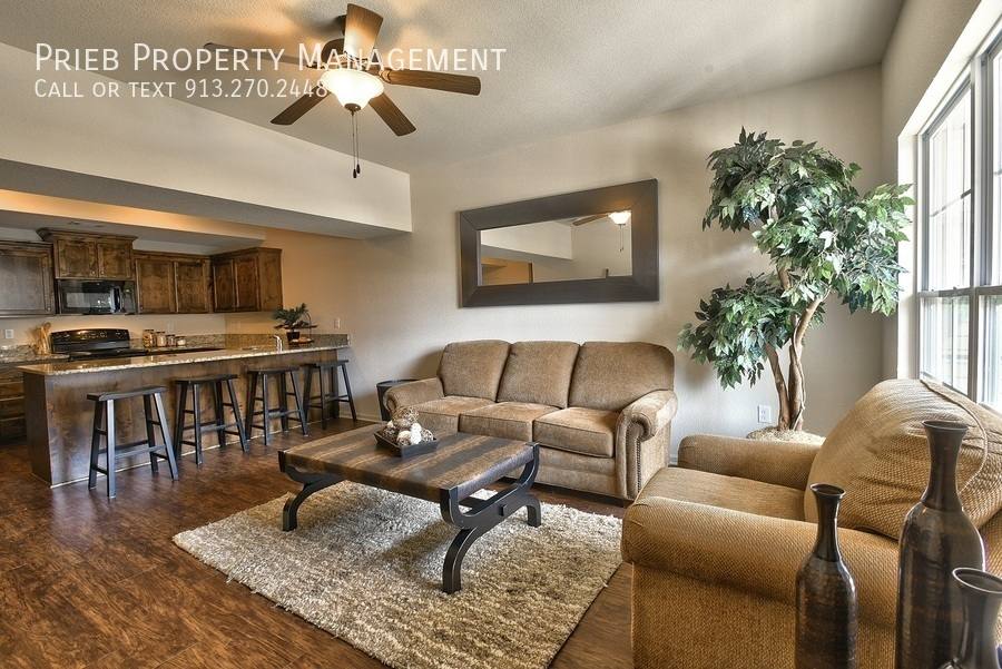 Townhouse for rent at 22062 W 124th Terrace #BUILDING 2, Olathe, KS 66061