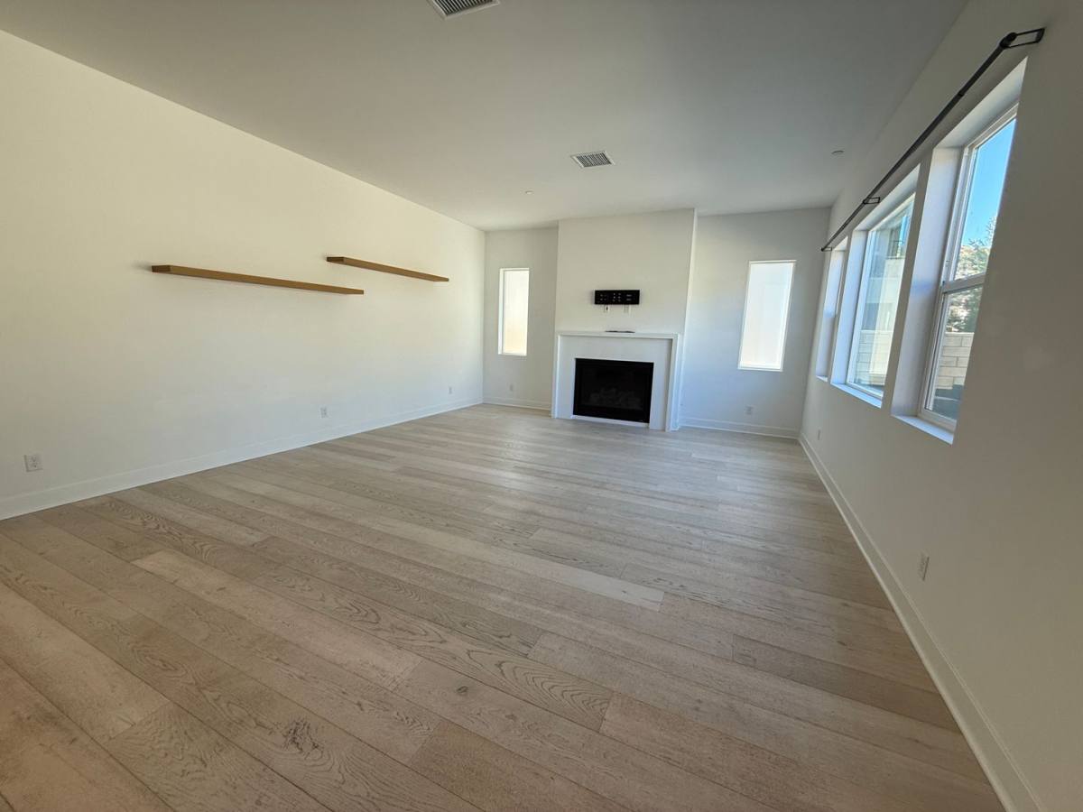 House for rent at 28519 Moyer Lane, Canyon Country, CA 91351