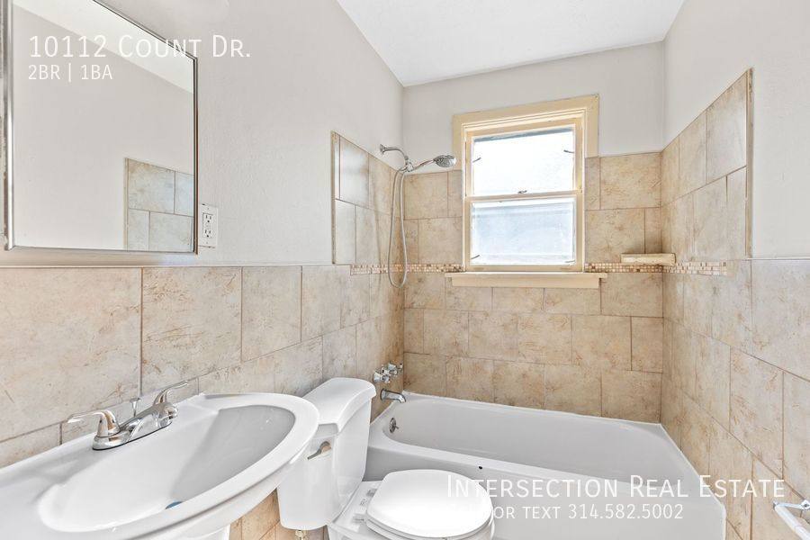 House for rent at 10112 Count Dr, Saint Louis, MO 63136