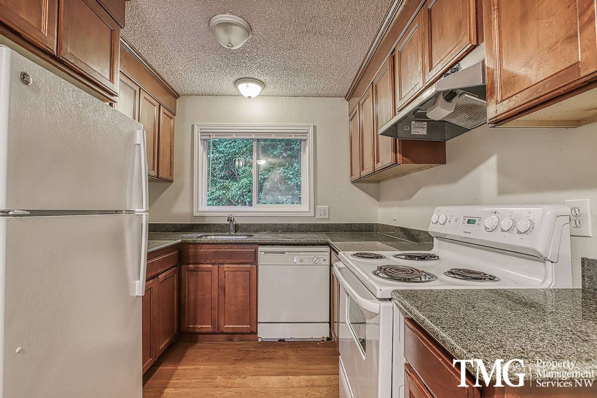 Apartment for rent at 3310-3330 SW Beaverton Hillsdale Highway, Portland, OR 97239