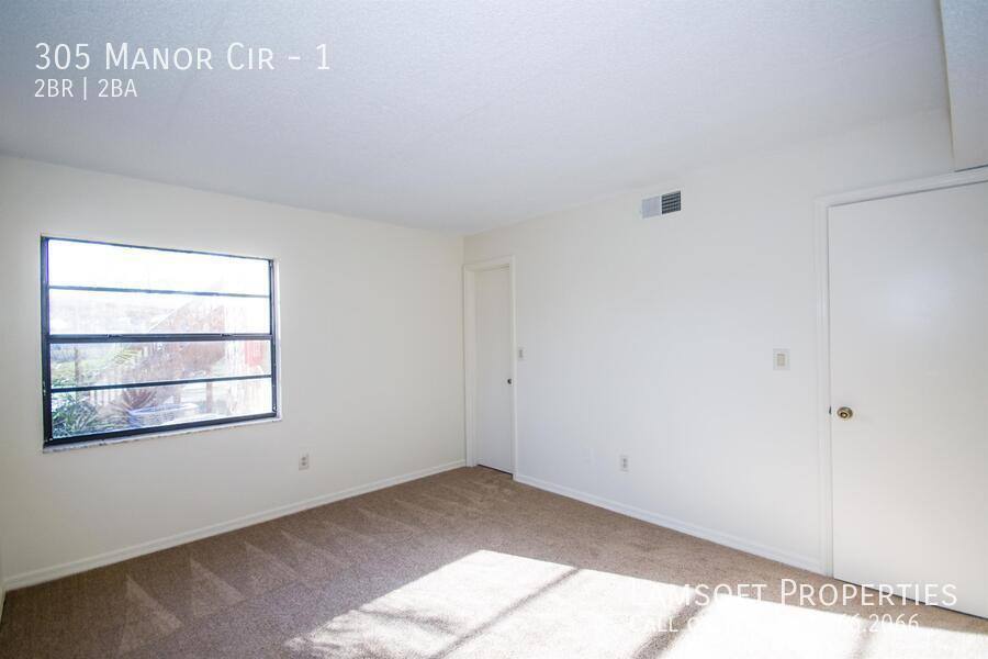 Apartment for rent at 305 Manor Circle #1, Sebring, FL 33872