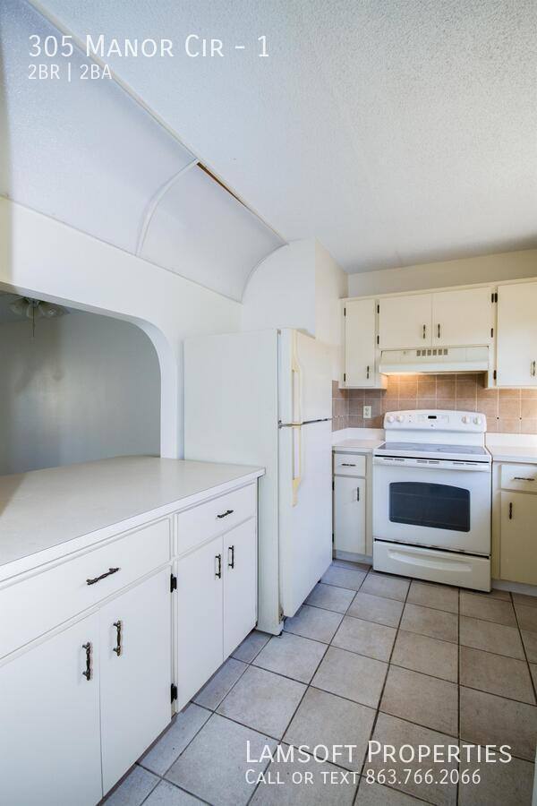 Apartment for rent at 305 Manor Circle #1, Sebring, FL 33872
