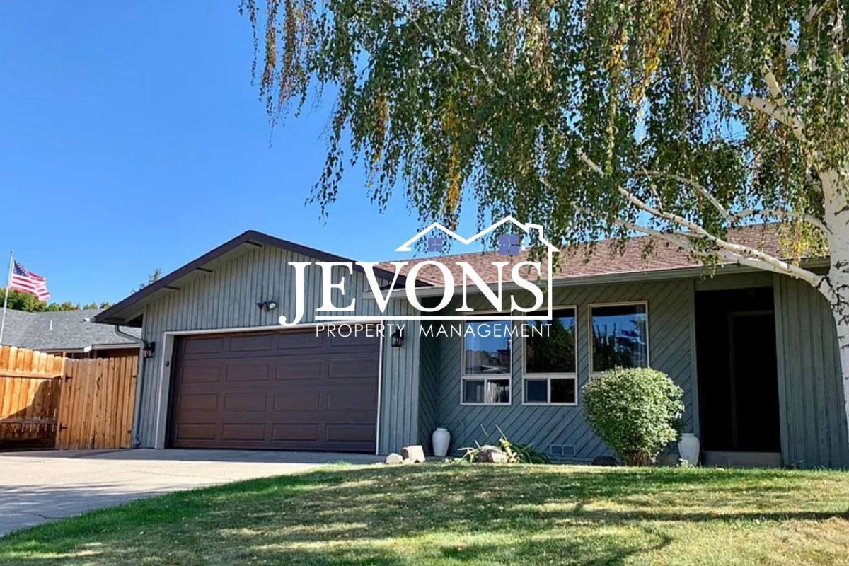 House for rent at 803 S 68th Ave, Yakima, WA 98908