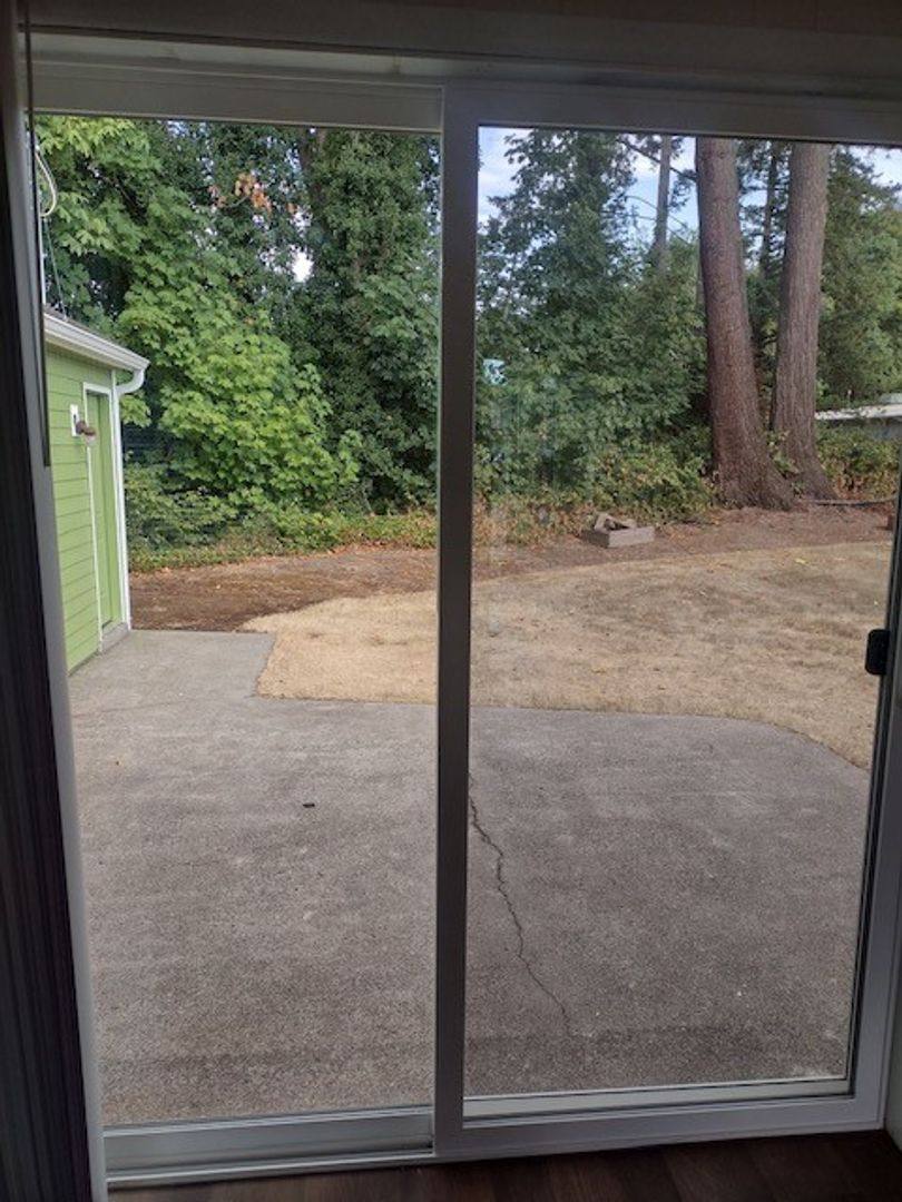 House for rent at 150 N Holly Ave, Stayton, OR 97383