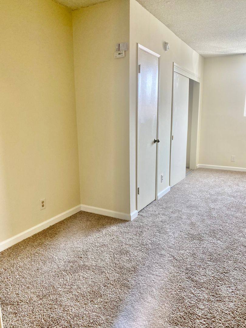Apartment for rent at 18520 Prairie St, Northridge, CA 91324