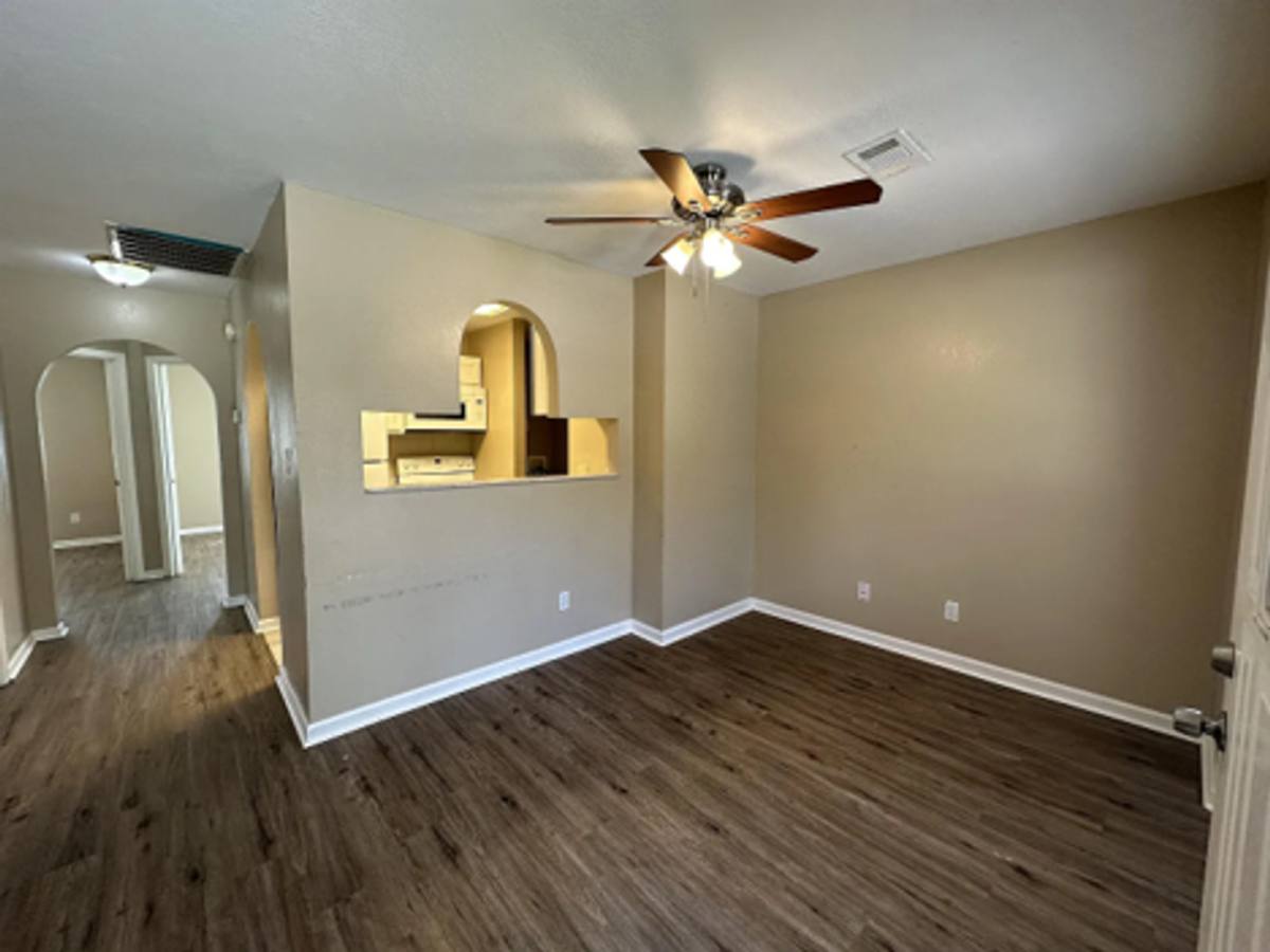 Apartment for rent at 816 Link Rd, Lake Charles, LA 70607