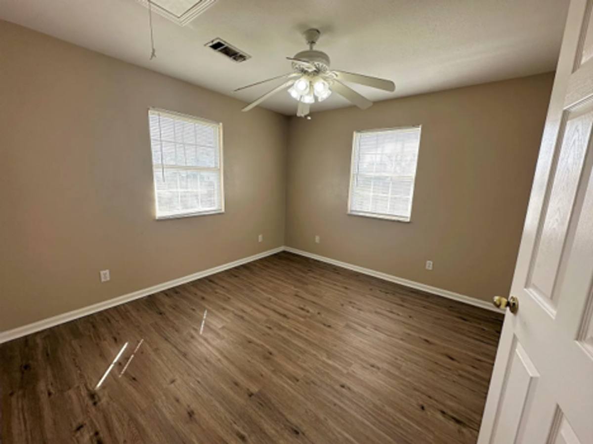 Apartment for rent at 816 Link Rd, Lake Charles, LA 70607