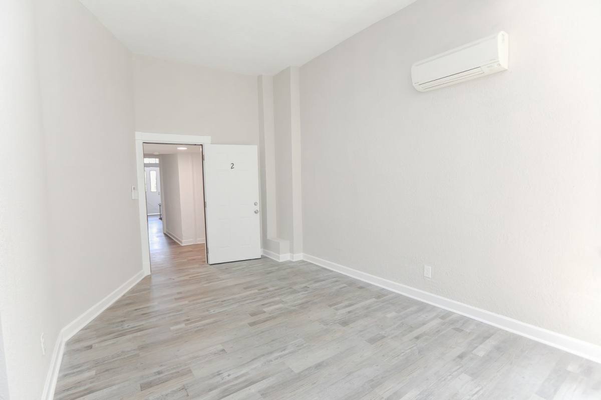 Apartment for rent at 303 N St, Portsmouth, VA 23704