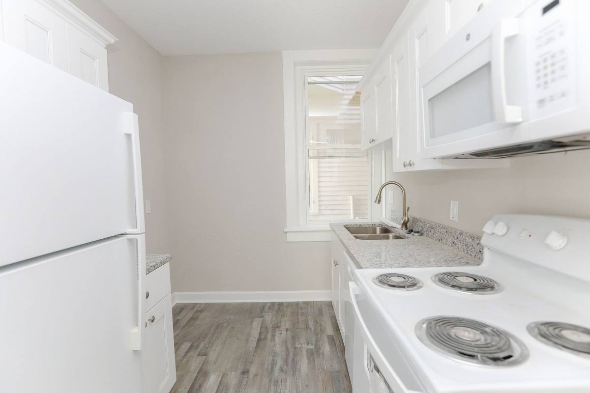 Apartment for rent at 303 N St, Portsmouth, VA 23704