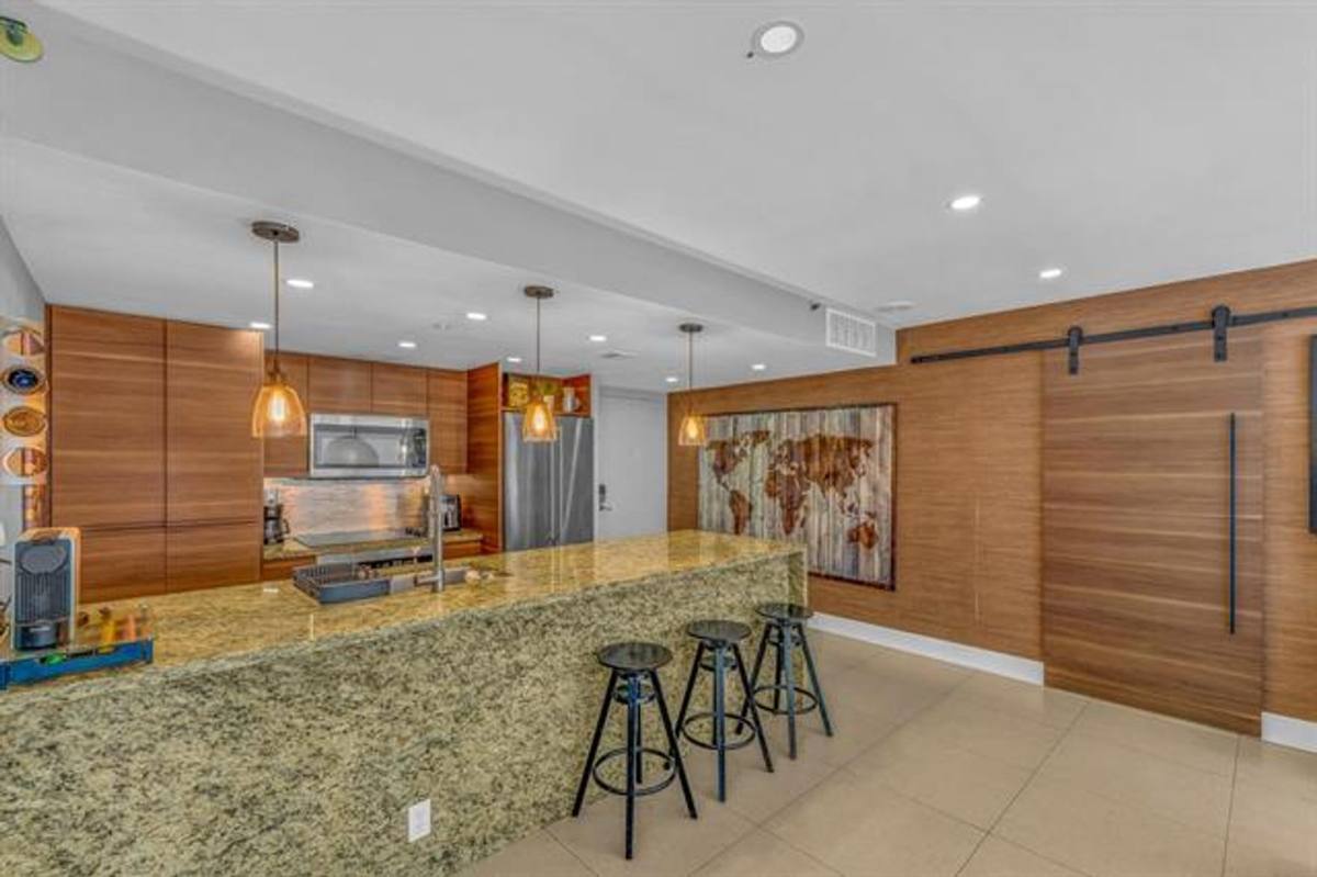 Condo for rent at 7601 E Treasure Dr, Miami Beach, FL 33141