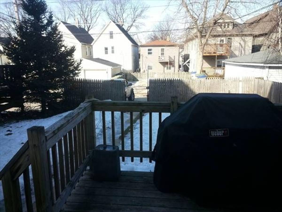Townhouse for rent at 2629 N Bartlett Ave, Milwaukee, WI 53211