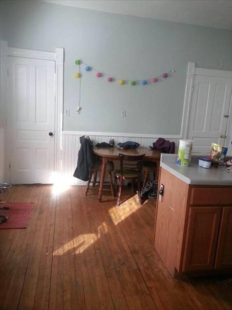 Townhouse for rent at 2629 N Bartlett Ave, Milwaukee, WI 53211