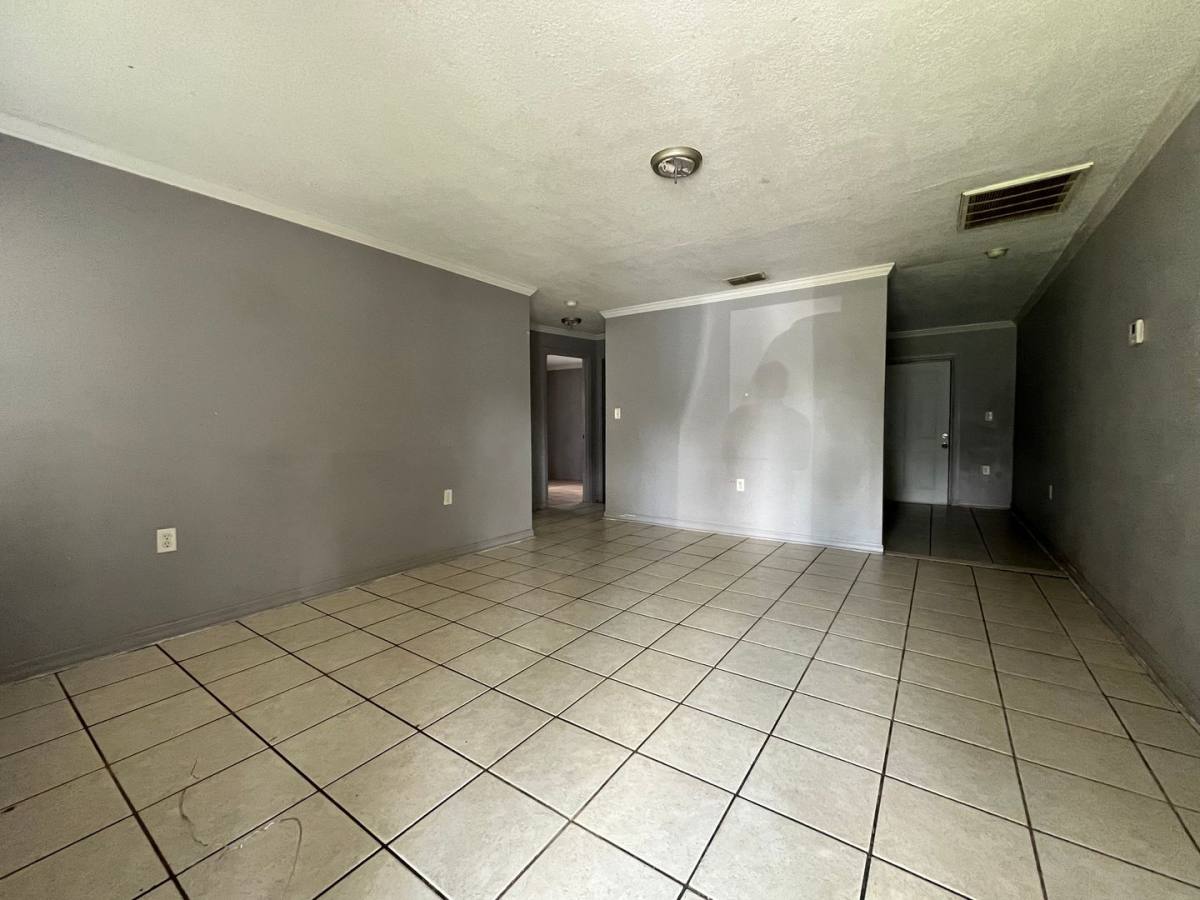 House for rent at 1301 W Walnut St, Lakeland, FL 33815