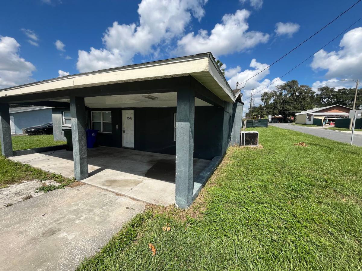 House for rent at 1301 W Walnut St, Lakeland, FL 33815