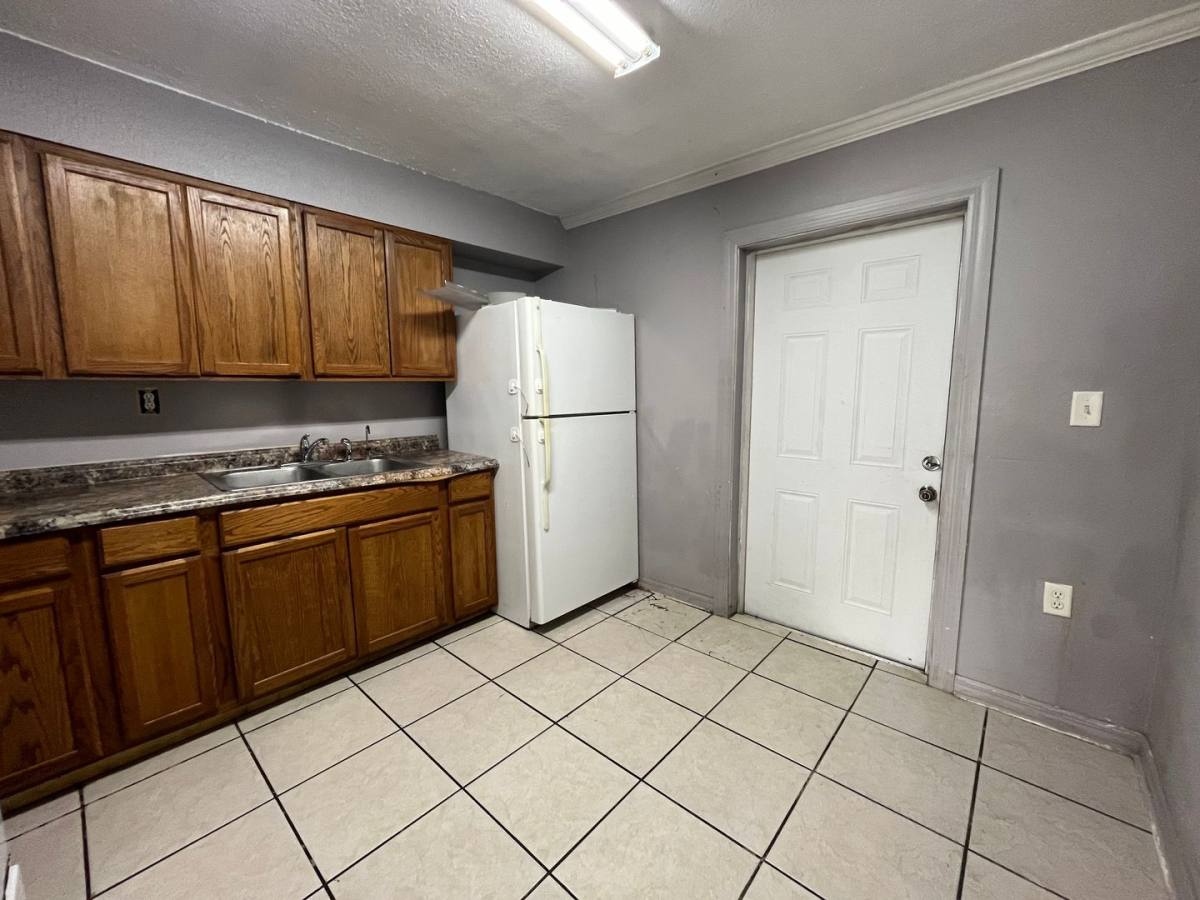 House for rent at 1301 W Walnut St, Lakeland, FL 33815