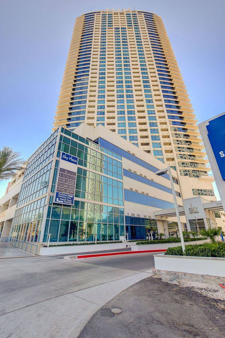 Apartment for rent at 2700 Las Vegas Blvd, Las Vegas, NV 89109