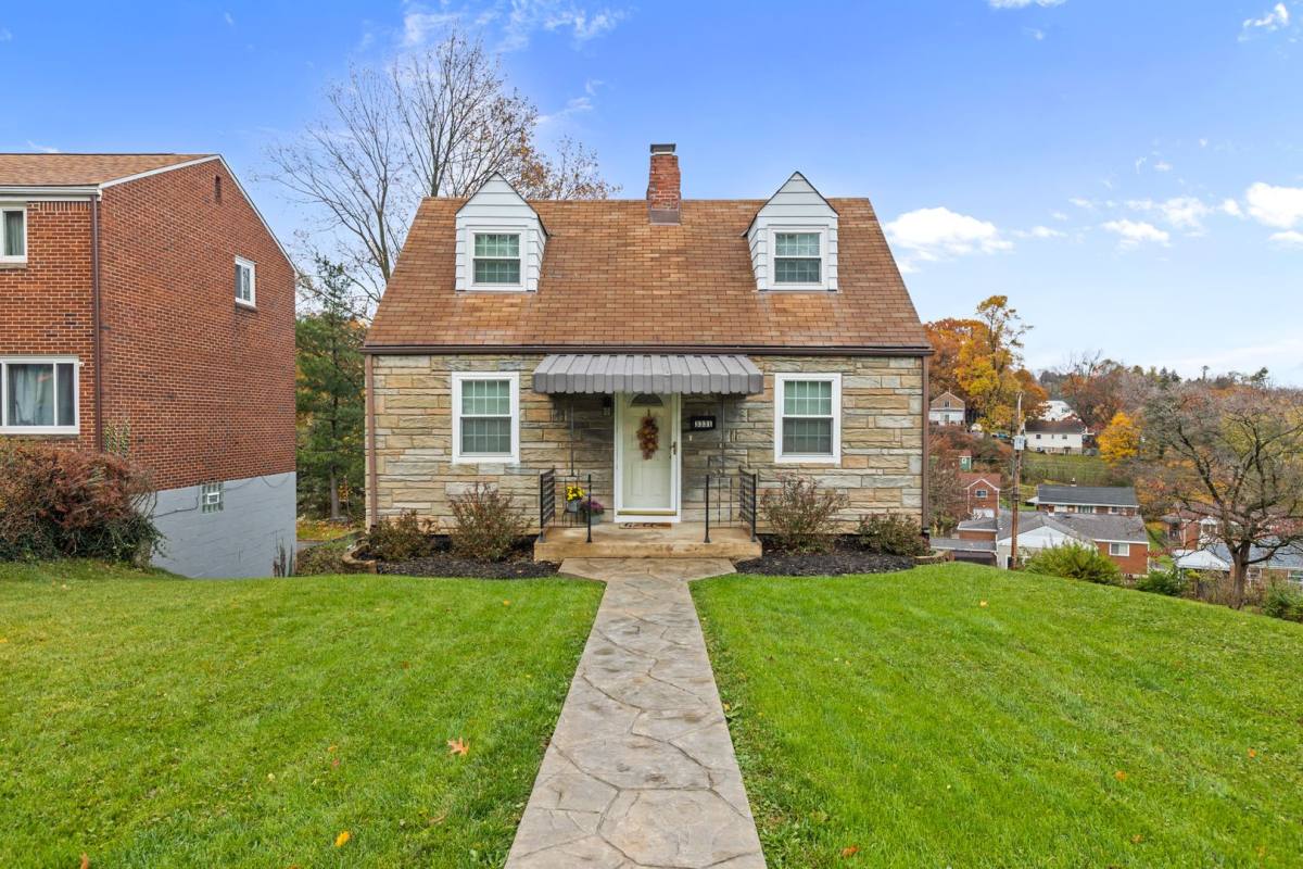 House for rent at 3331 Wallace Dr, Pittsburgh, PA 15227