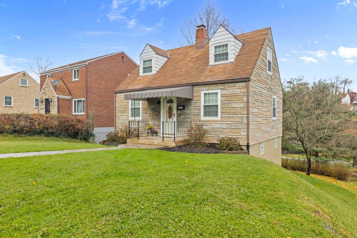 House for rent at 3331 Wallace Dr, Pittsburgh, PA 15227