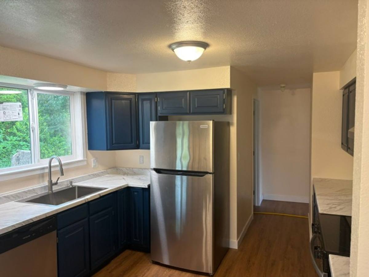Apartment for rent at 50 NE 1st St, Warrenton, OR 97146
