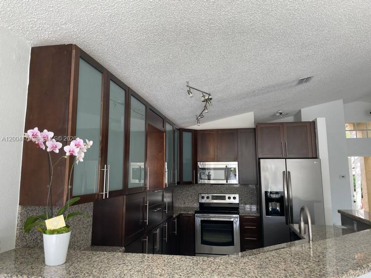 House for rent at 4117 Sapphire Bend, Fort Lauderdale, FL 33331