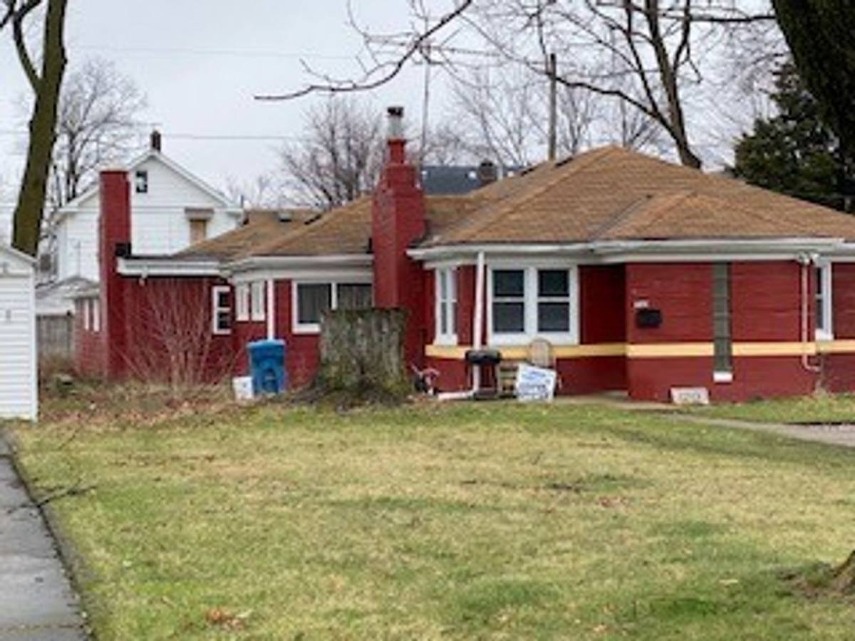House for rent at 1763 E 36th St, Lorain, OH 44055
