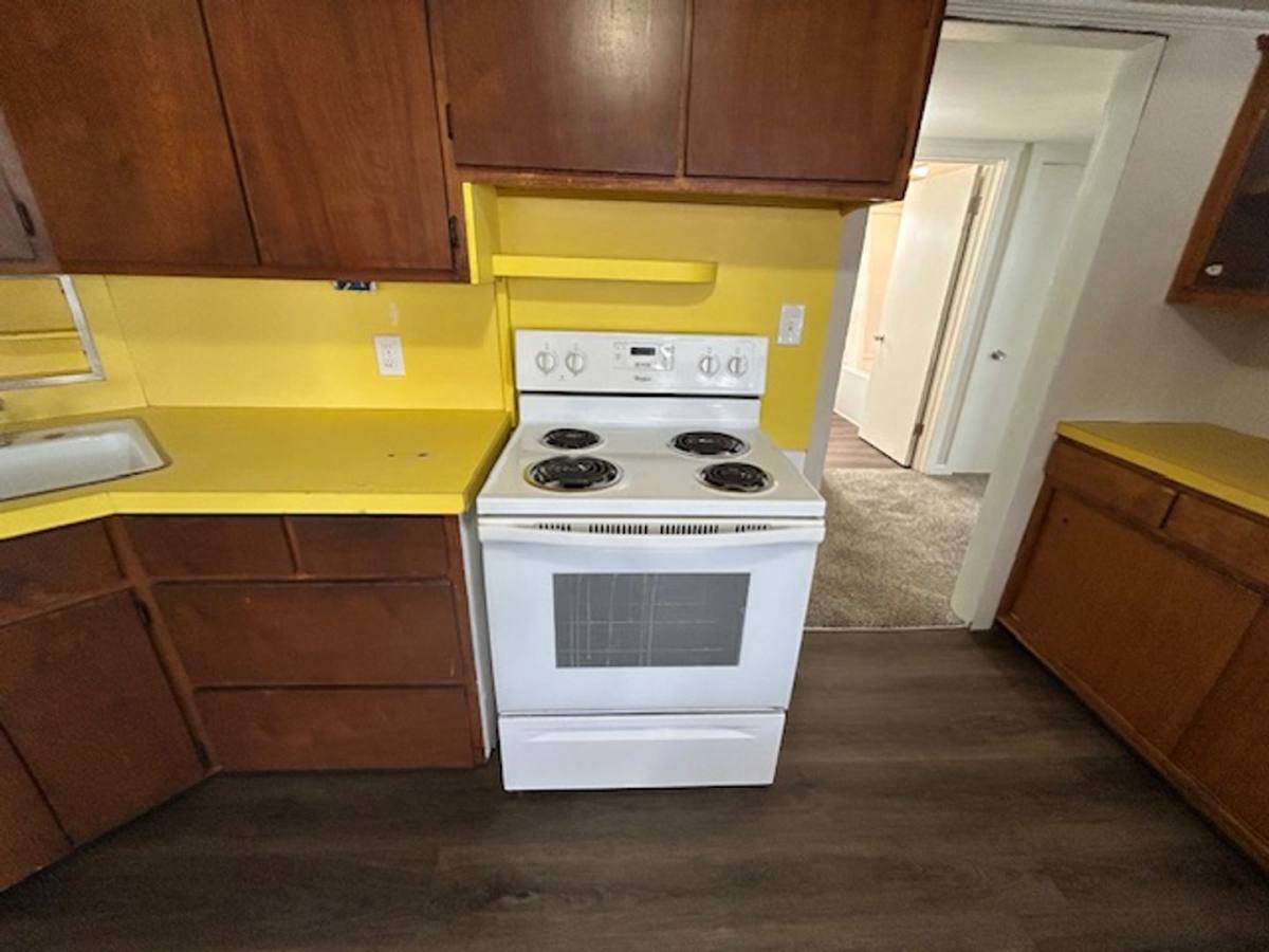 House for rent at 1763 E 36th St, Lorain, OH 44055