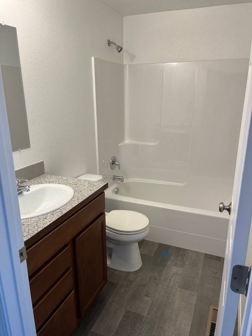 House for rent at 1321 W Polo Ridge Dr, Moses Lake, WA 98837