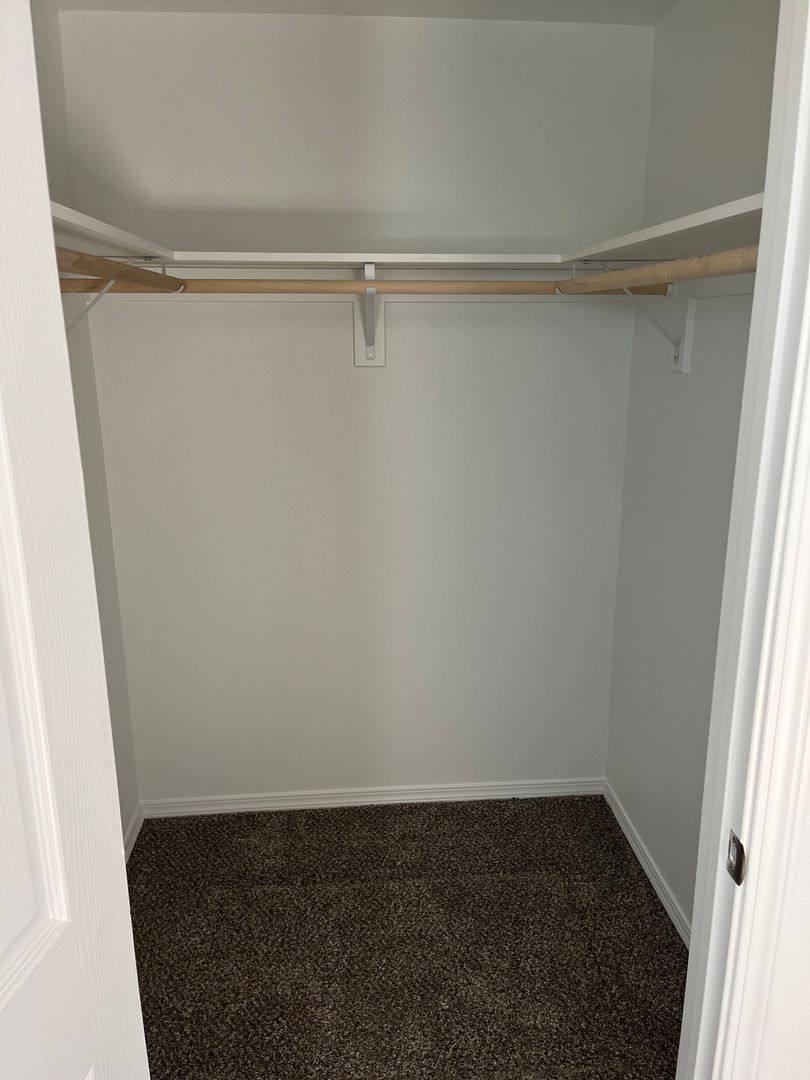 House for rent at 1321 W Polo Ridge Dr, Moses Lake, WA 98837