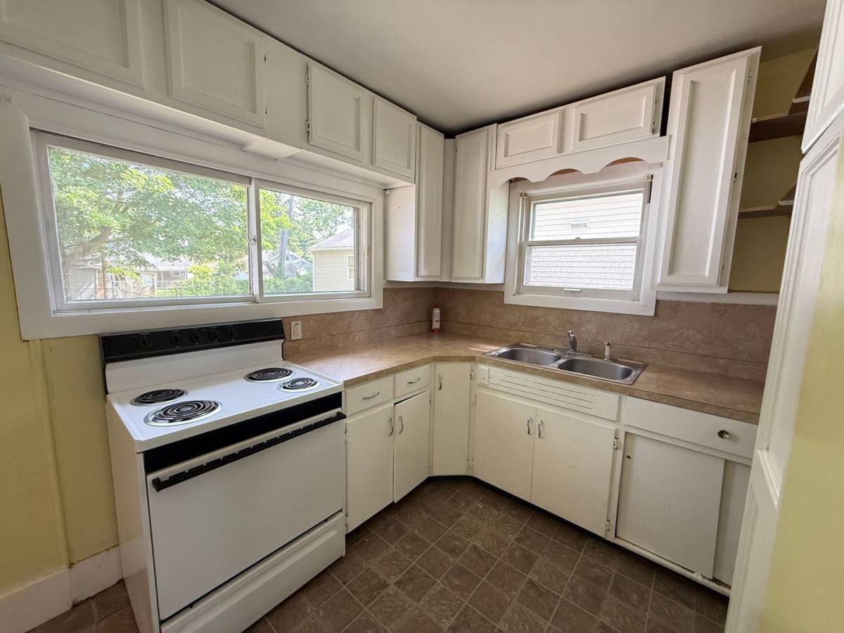 House for rent at 174 Walcott Ave, Jackson, MI 49203