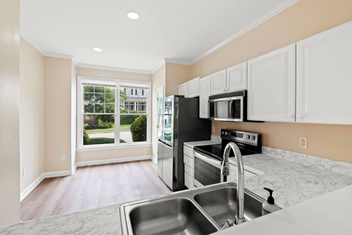 Townhouse for rent at 904 Edgewater Circle, Chapel Hill, NC 27516